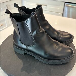 Gap Kids Girls Black Leather Ankle Bootie